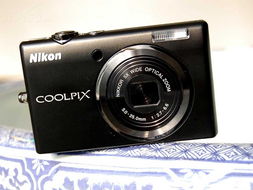 尼康S570 黑色限量版 数码相机产品图片17素材